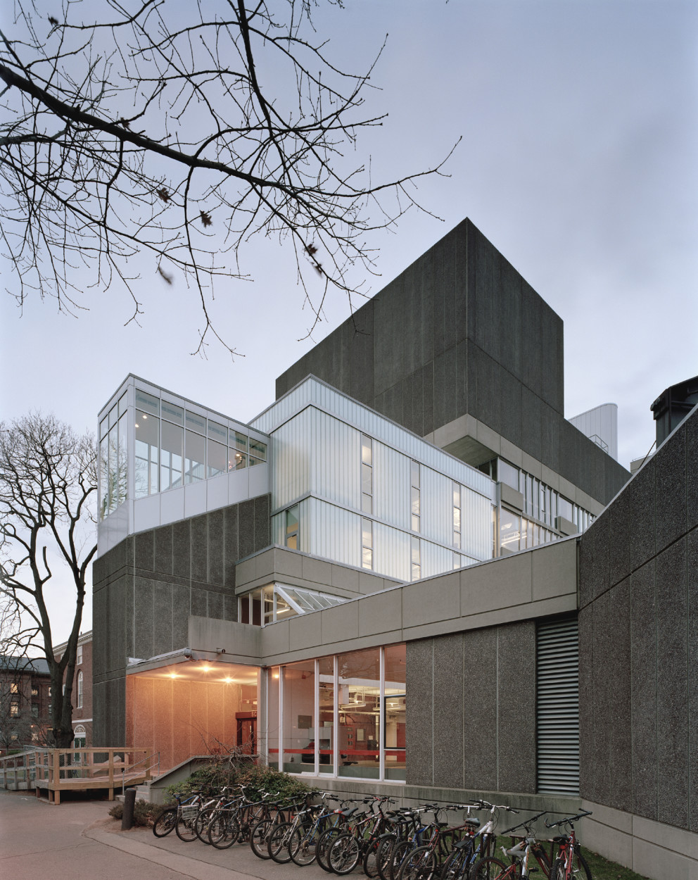 science-center-expansion-leers-weinzapfel-associates